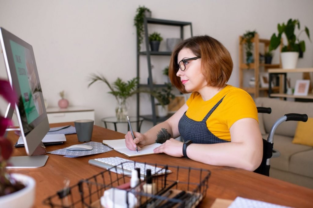 listening to online university course 2021 09 24 03 18 13 utc scaled e1670397539803